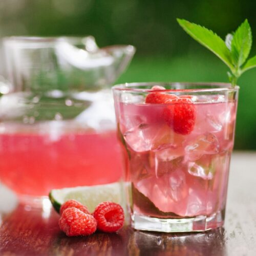 Refreshing Raspberry Mojito Recipe To Enjoy Any Time Of Day Bite N Sip 1851